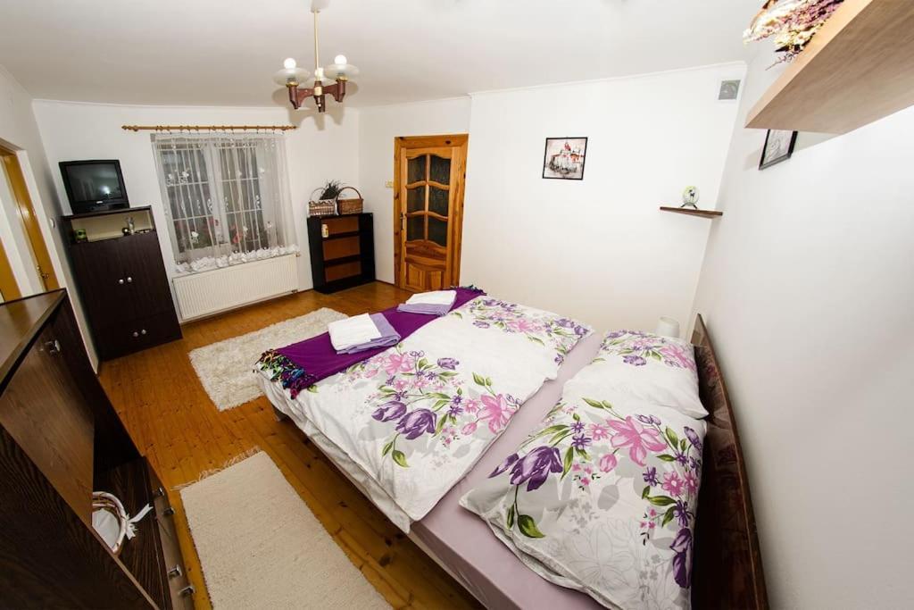 Zlty Domcek - Apartman Svábfalva Kültér fotó