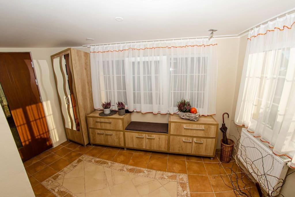 Zlty Domcek - Apartman Svábfalva Kültér fotó
